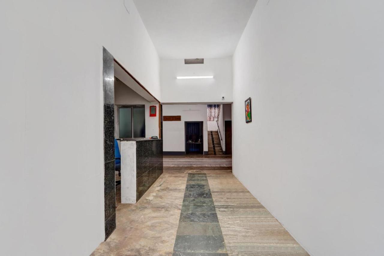 Queen D Tower - By Grands Inn Hospitality Tallākulam 外观 照片