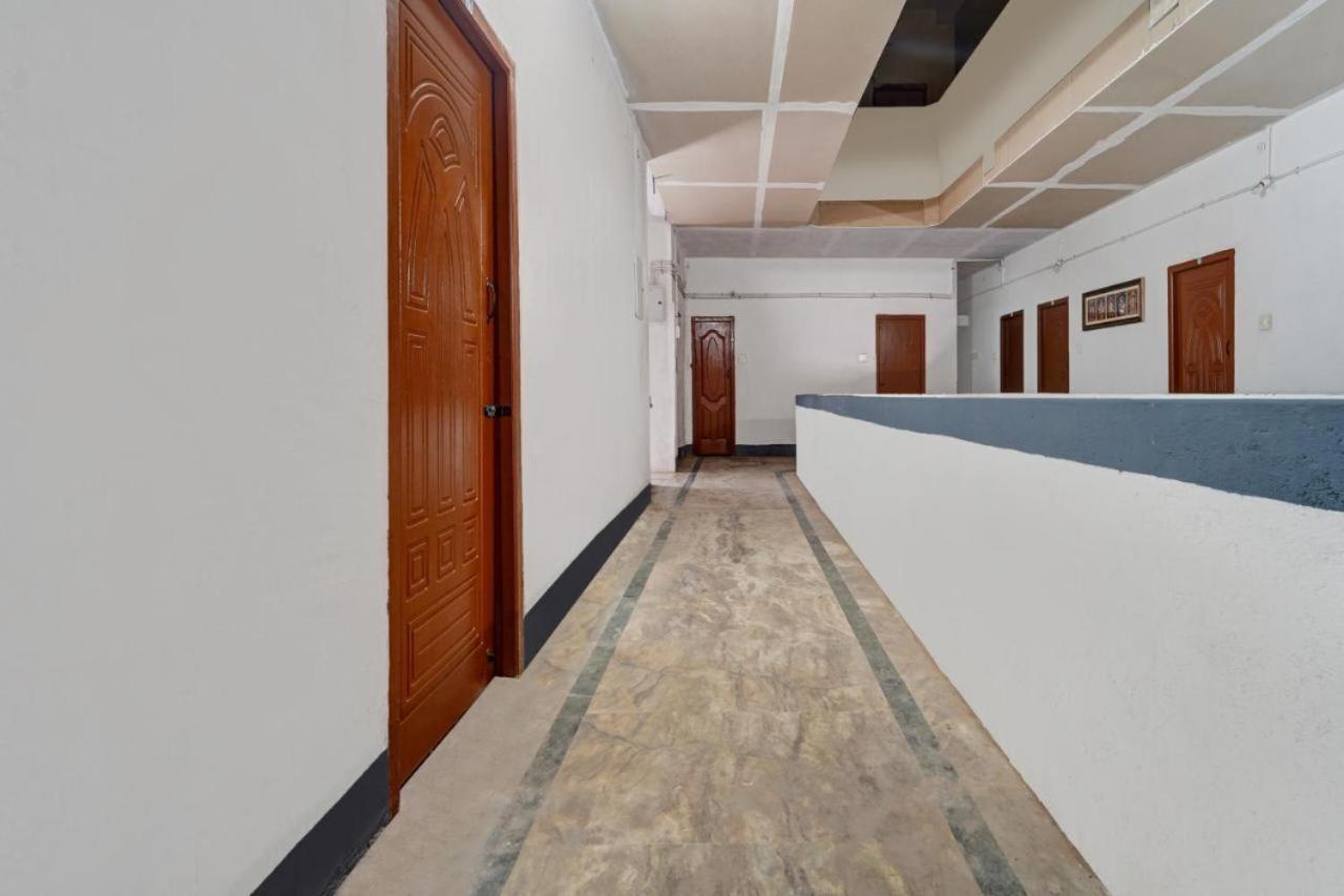 Queen D Tower - By Grands Inn Hospitality Tallākulam 外观 照片
